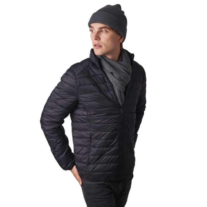 Geribde muts met dubbele omslag